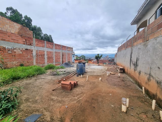 Terreno com 250m², à venda, no bairro Santa Rita em Aparecida