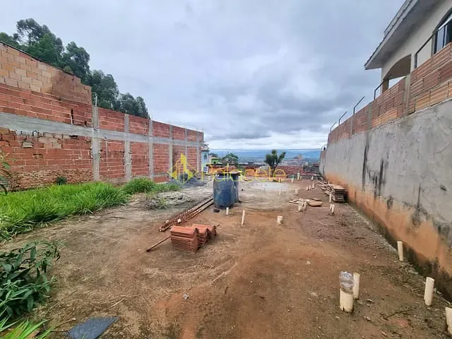 Terreno com 250m², à venda, no bairro Santa Rita em Aparecida
