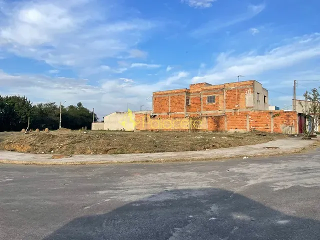 Terreno com 154m², à venda, no bairro Residencial Pasin em Pindamonhangaba