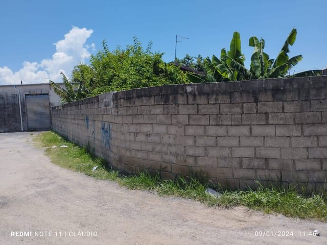Terreno com 220m², à venda, no bairro Parque  São Cristóvão em Taubaté