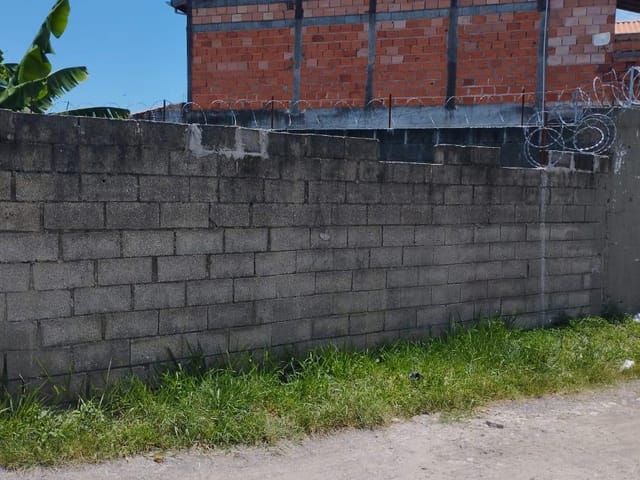 Terreno com 220m², à venda, no bairro Parque  São Cristóvão em Taubaté
