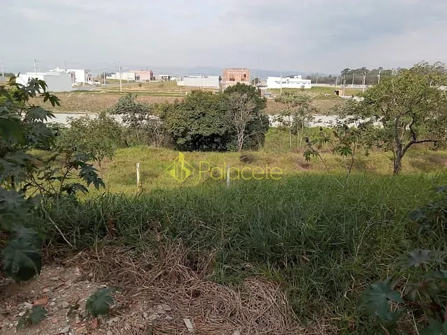 Terreno com 217m², à venda, no bairro Residencial Parque das Palmeiras em Pindamonhangaba