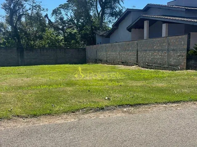Terreno com 420m², à venda, no bairro Loteamento Residencial Reserva dos Lagos em Pindamonhangaba