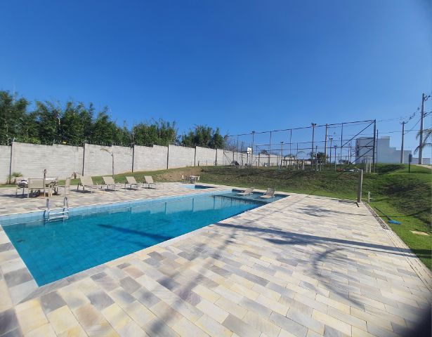 Terreno com 175m², à venda, no bairro Loteamento Industrial Água Preta em Pindamonhangaba
