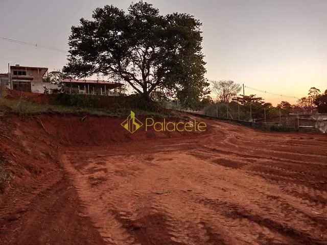 Terreno com 1300m², à venda, no bairro Goiabal em Pindamonhangaba