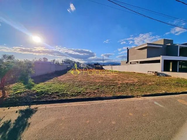 Terreno com 777m², à venda, no bairro Alto do Cardoso em Pindamonhangaba