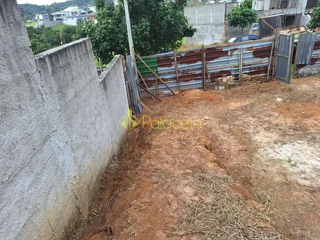 Terreno com 316m², à venda, no bairro Loteamento Residencial Fazenda Casa Grande em Taubaté