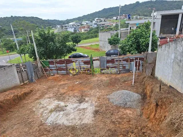 Terreno com 316m², à venda, no bairro Loteamento Residencial Fazenda Casa Grande em Taubaté