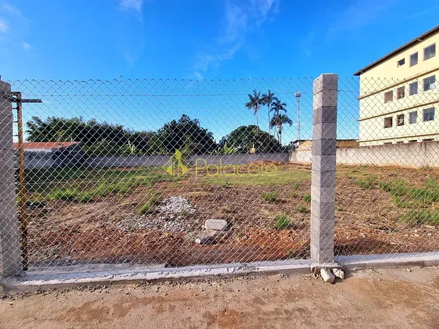 Terreno com 1475m², à venda, no bairro Santana em Pindamonhangaba