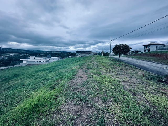 Terreno com 438m², à venda, no bairro Monte Belo em Taubaté