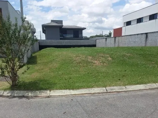 Terreno com 465m², à venda, no bairro Quiririm em Taubaté