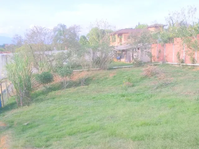 Terreno com 1600m², à venda, no bairro Bom Jardim II em Guaratinguetá