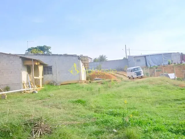 Terreno com 1600m², à venda, no bairro Bom Jardim II em Guaratinguetá