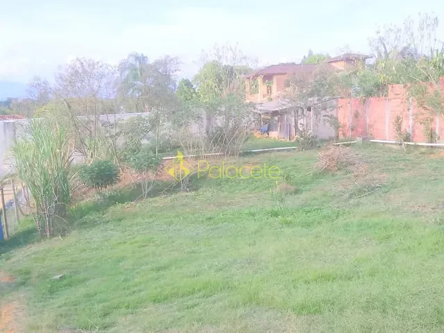Terreno com 1600m², à venda, no bairro Bom Jardim II em Guaratinguetá