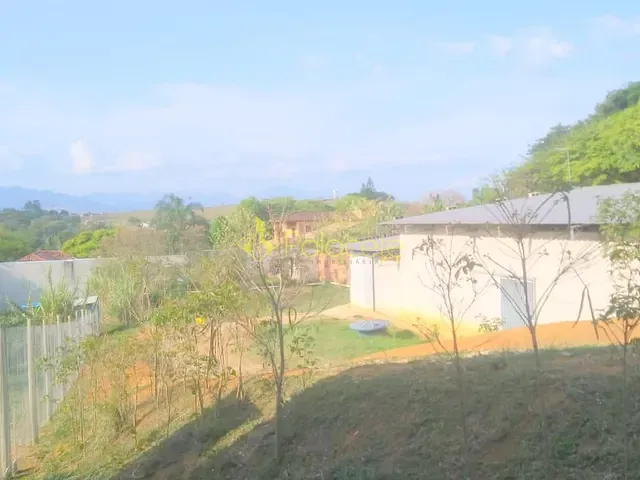 Terreno com 1600m², à venda, no bairro Bom Jardim II em Guaratinguetá
