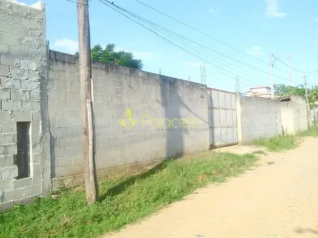 Terreno com 1600m², à venda, no bairro Bom Jardim II em Guaratinguetá