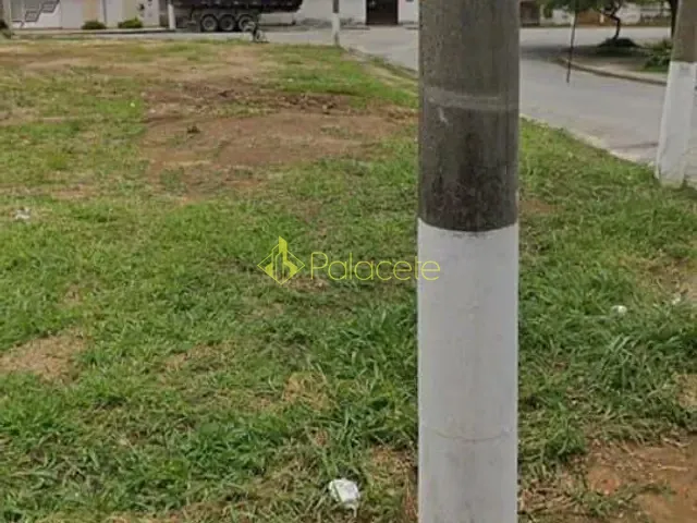 Terreno com 421m², à venda, no bairro Azeredo em Pindamonhangaba
