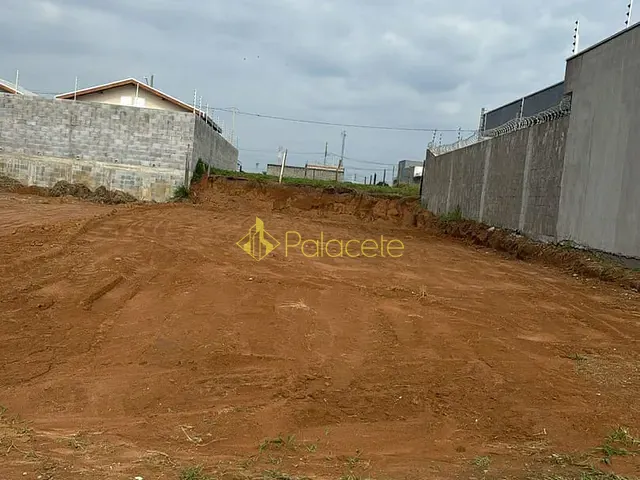 Terreno com 150m², à venda, no bairro Piracangaguá em Taubaté