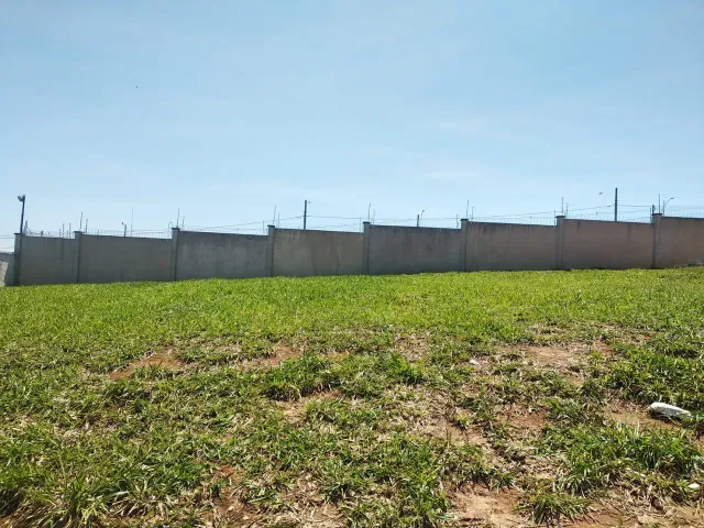 Terreno com 255m², à venda, no bairro Centro em Taubaté