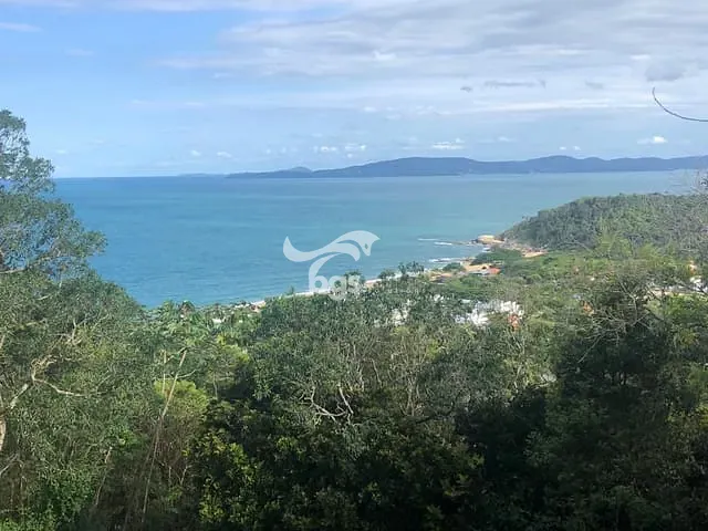 Terreno com 2000m², à venda, no bairro Praia do Estaleirinho em Balneário Camboriú