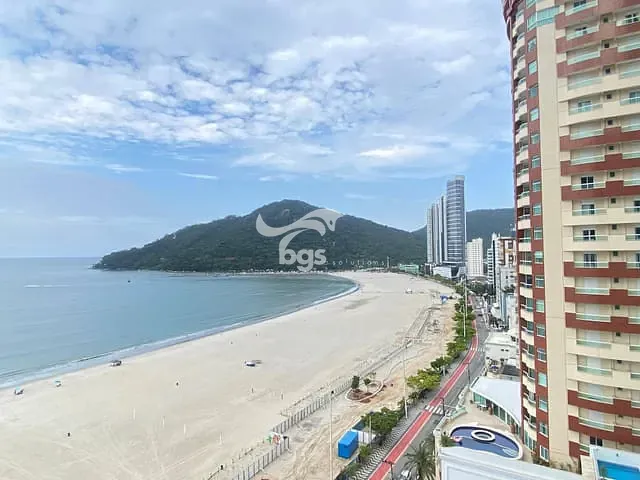 Apartamento com 82m² 2 quartos e 2 banheiros, à venda, no bairro Centro em Balneário Camboriú