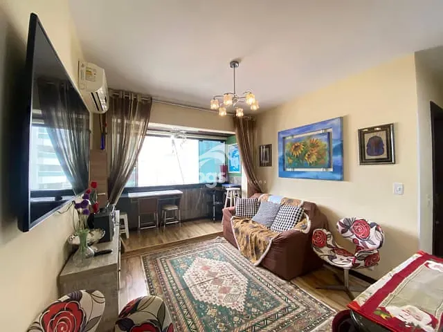 Apartamento com 82m² 2 quartos e 2 banheiros, à venda, no bairro Centro em Balneário Camboriú