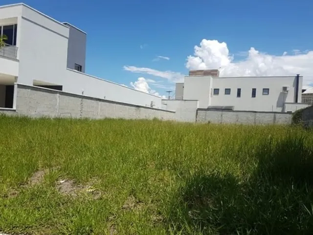 Terreno com 450m², à venda, no bairro Condominio Residencial Real Ville em Pindamonhangaba