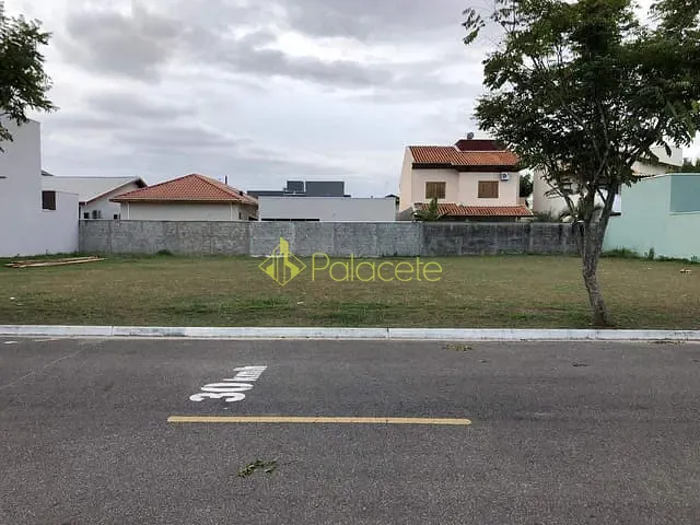 Terreno com 275m², à venda, no bairro Parque Santo Antônio em Taubaté