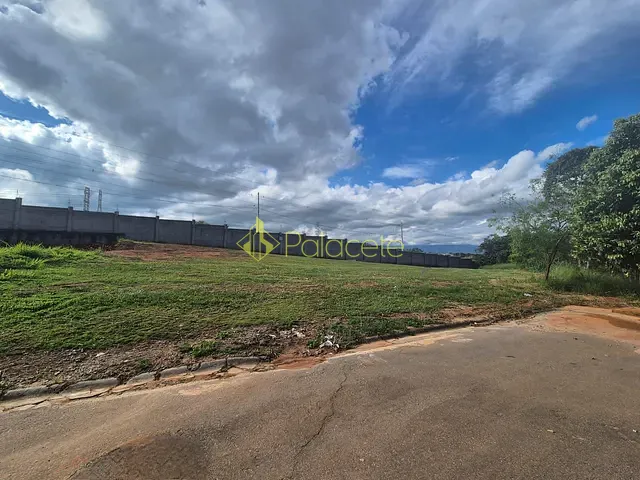 Terreno com 1220m², à venda, no bairro Alto do Cardoso em Pindamonhangaba