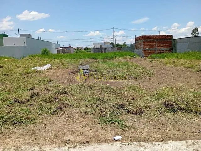 Terreno com 250m², à venda, no bairro Residencial e Comercial Portal dos Eucaliptos em Pindamonhangaba