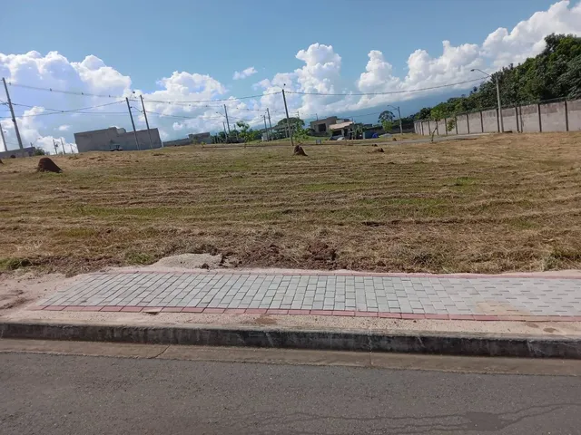 Terreno com 180m², à venda, no bairro Loteamento Industrial Água Preta em Pindamonhangaba