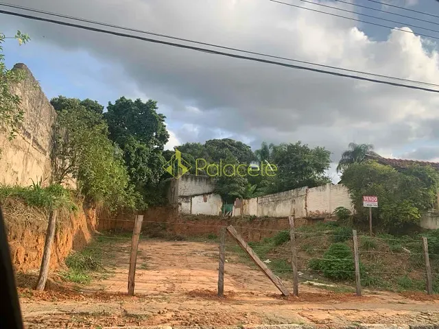 Terreno com 617m², à venda, no bairro Tabaú em Pindamonhangaba