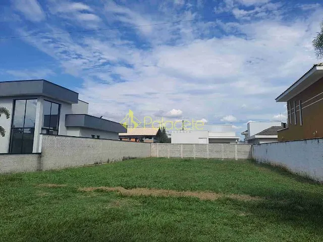Terreno com 450m², à venda, no bairro Nossa Senhora do Perpétuo Socorro em Pindamonhangaba