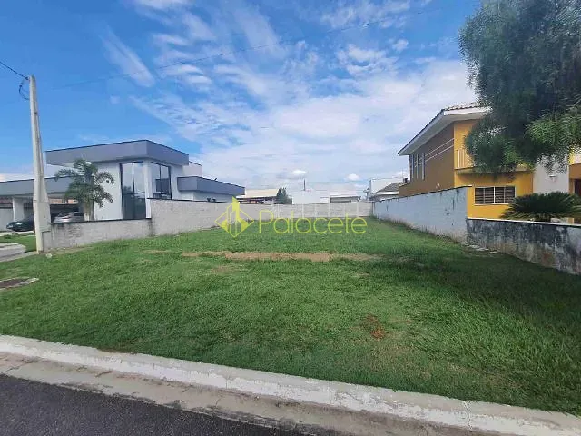 Terreno com 450m², à venda, no bairro Nossa Senhora do Perpétuo Socorro em Pindamonhangaba