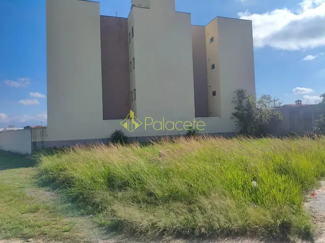 Terreno com 313m², à venda, no bairro Conjunto Habitacional Terra dos Ipês II (Fase I) em Pindamonhangaba