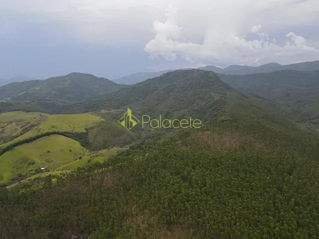 Terreno com 77806m², à venda, no bairro Rôla em Pindamonhangaba