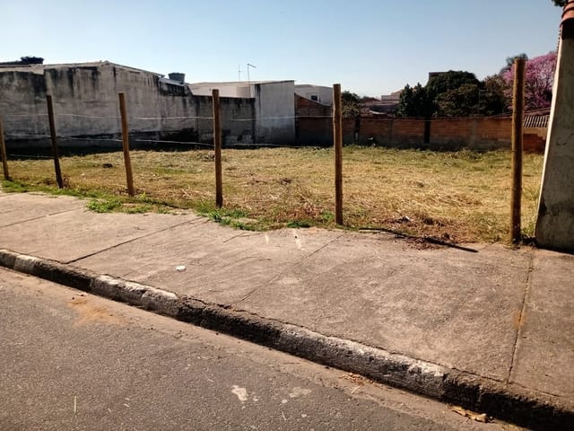 Terreno com 600m², à venda, no bairro Frei Galvão em Potim