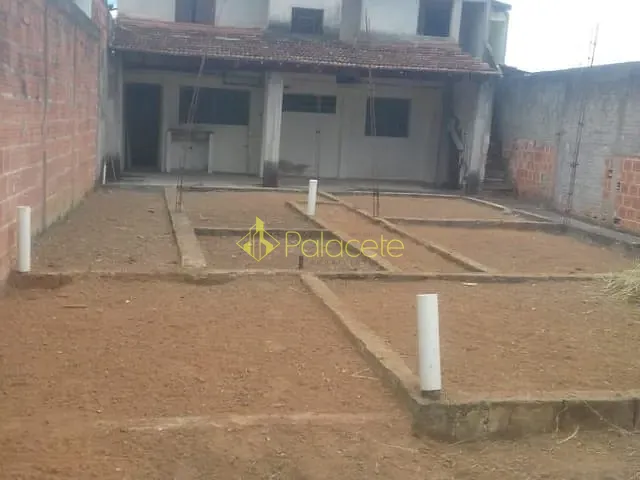 Terreno com 250m², à venda, no bairro Jardim Cristina em Pindamonhangaba