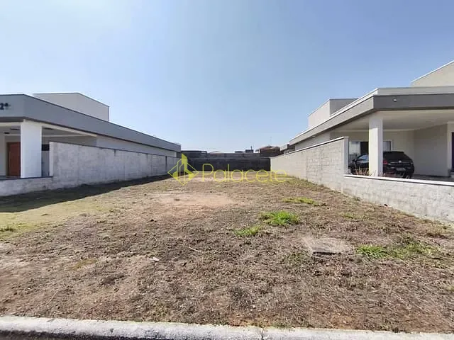 Terreno com 420m², à venda, no bairro Nossa Senhora do Perpétuo Socorro em Pindamonhangaba