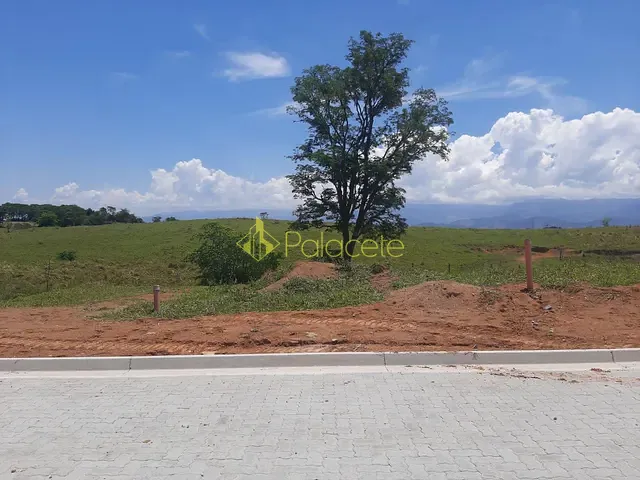 Terreno com 176m², à venda, no bairro Pedregulho em Guaratinguetá