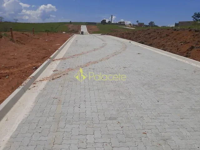 Terreno com 176m², à venda, no bairro Pedregulho em Guaratinguetá