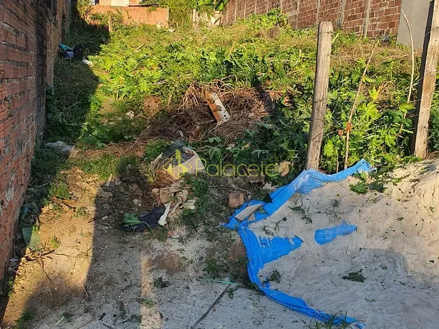 Terreno com 300m², à venda, no bairro Pingo de Ouro em Guaratinguetá