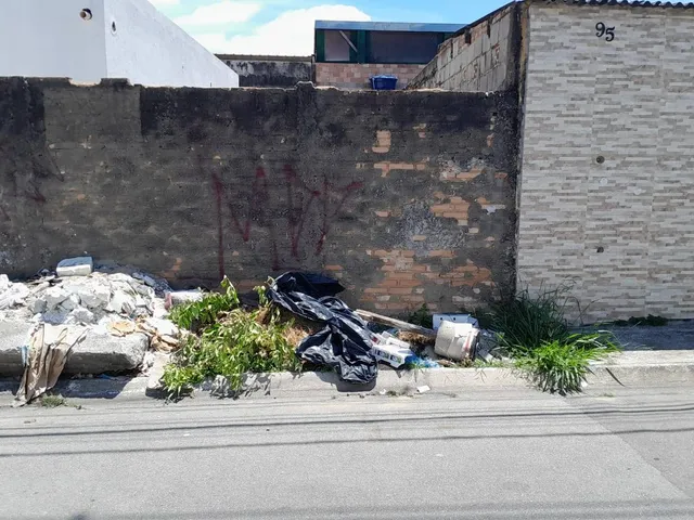 Terreno com 125m², à venda, no bairro Conjunto Residencial Araretama em Pindamonhangaba