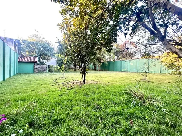 Terreno com 373m², à venda, no bairro Vila Resende em Caçapava
