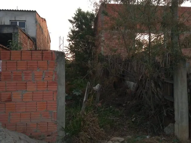 Terreno com 250m², à venda, no bairro Parque Shangri-lá em Pindamonhangaba