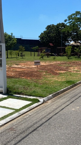 Terreno com 259m², à venda, no bairro Jardim Campo Alegre em Pindamonhangaba