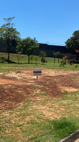 Terreno com 259m², à venda, no bairro Jardim Campo Alegre em Pindamonhangaba