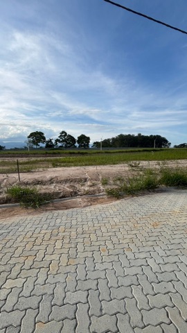 Terreno com 175m², à venda, no bairro Loteamento Industrial Água Preta em Pindamonhangaba