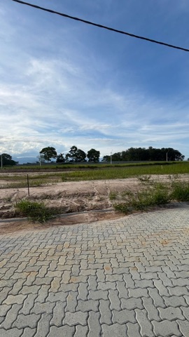 Terreno com 175m², à venda, no bairro Loteamento Industrial Água Preta em Pindamonhangaba
