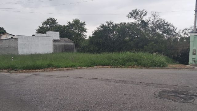 Terreno com 500m², à venda, no bairro Residencial e Comercial Cidade Jardim em Pindamonhangaba